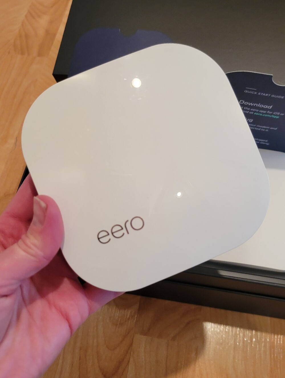 eero Pro WiFi System White Mesh Router 3-Pack 2nd Generation B010301 - Picture 7 of 15